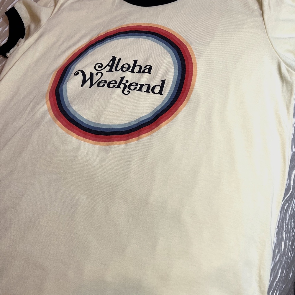 NWOT LuLaRoe Womens Tee Size L Aloha Weekend